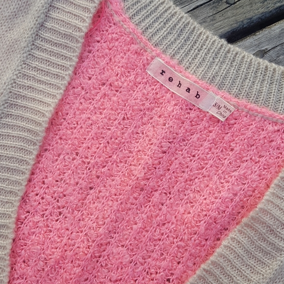 🌾3/$50🌾 hot pink oversized cardigan - Picture 2 of 3